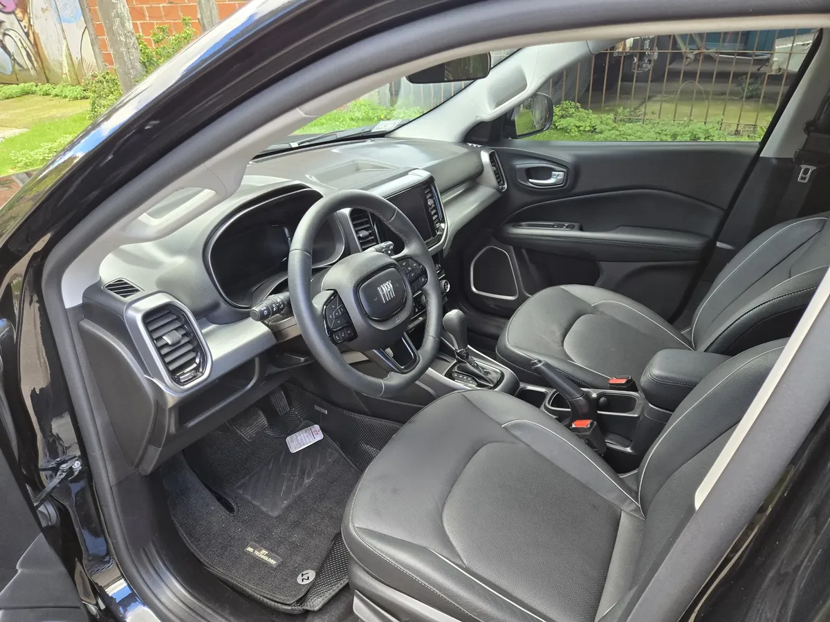 Fiat Toro 1.8 170 E-torq Evo Freedom At6 2025 - Image 3