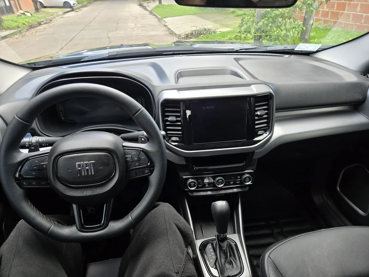 Fiat Toro 1.8 170 E-torq Evo Freedom At6 2025 - Image 4